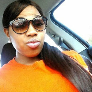 Meet your Posher, Monique